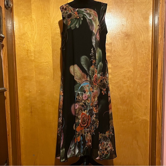 The Pyramid Collection Dresses & Skirts - The Pyramid Collection Black and Vibrant Floral Dress